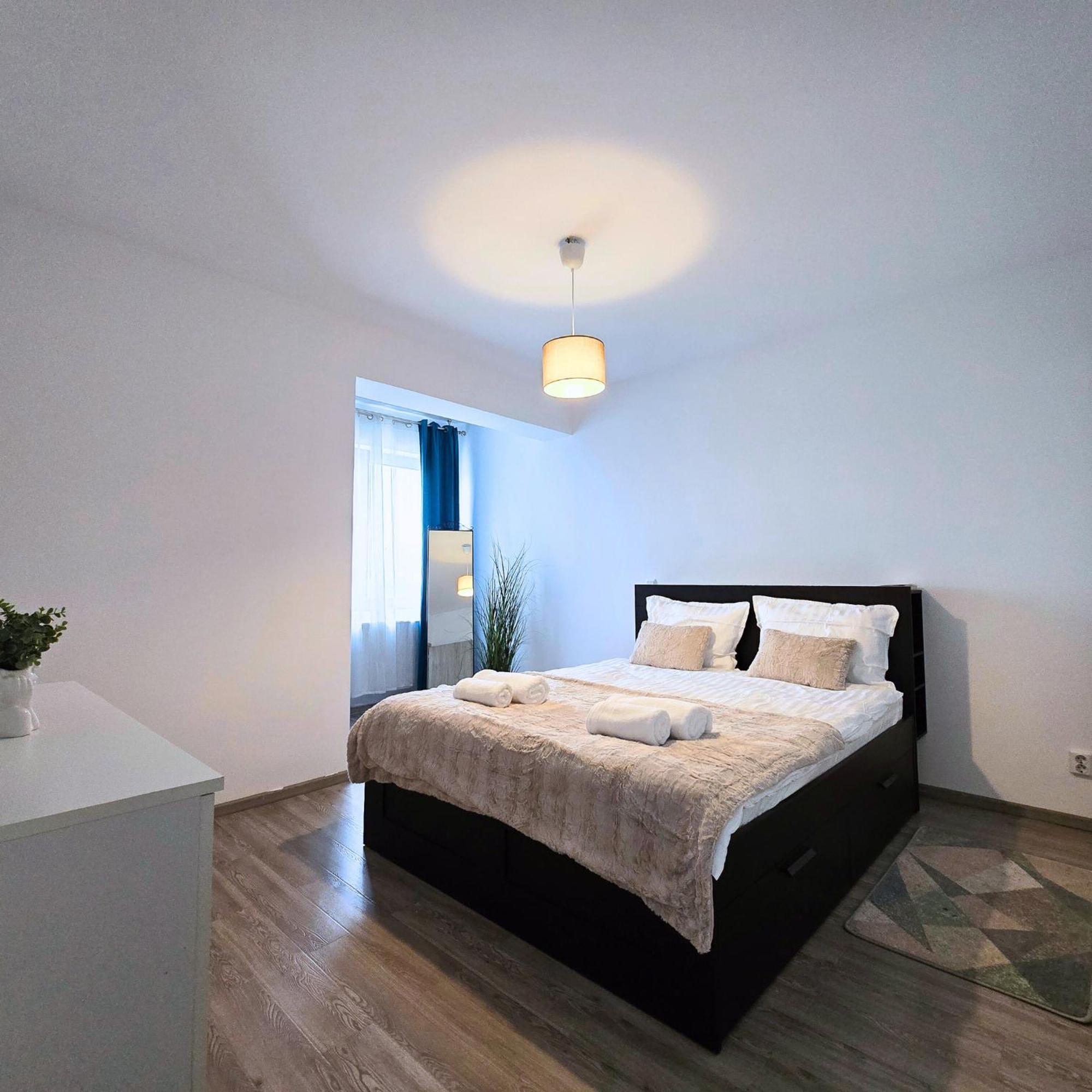 Apartment "Solar 48", Private Parking, One Bedroom Bucharest Luaran gambar