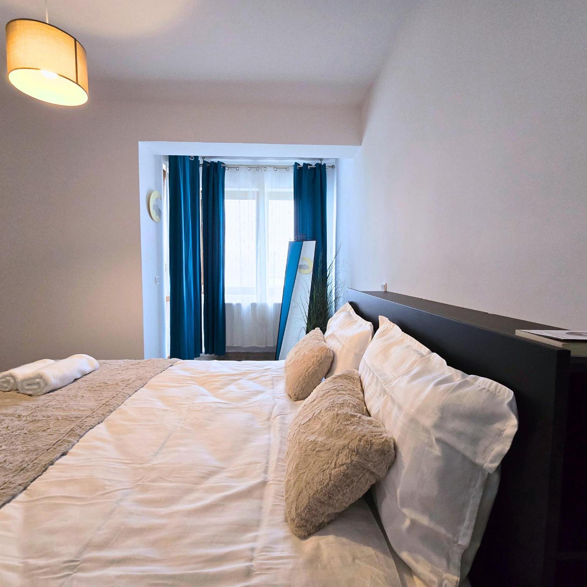 Apartment "Solar 48", Private Parking, One Bedroom Bucharest Luaran gambar